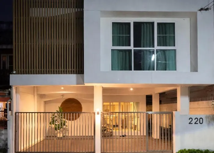 Villa The Rivera House River Side In Ladphrao-ratchada Night Market